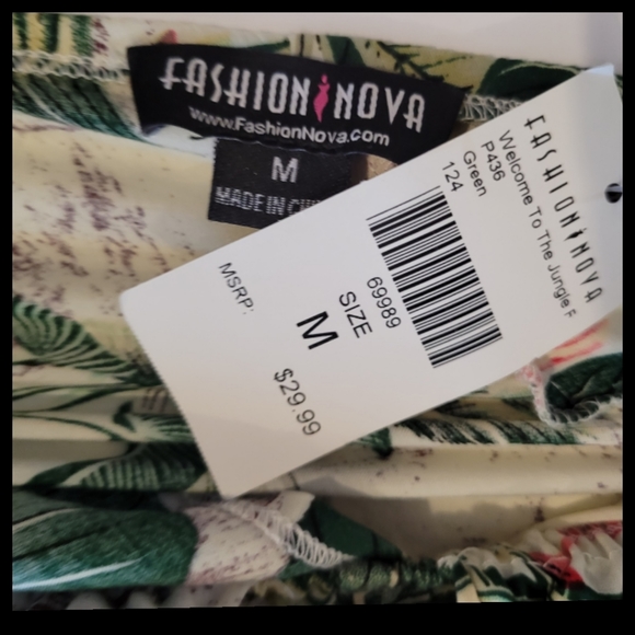 🆕️Fashion Nova welcome to the jungle romper - Picture 5 of 6